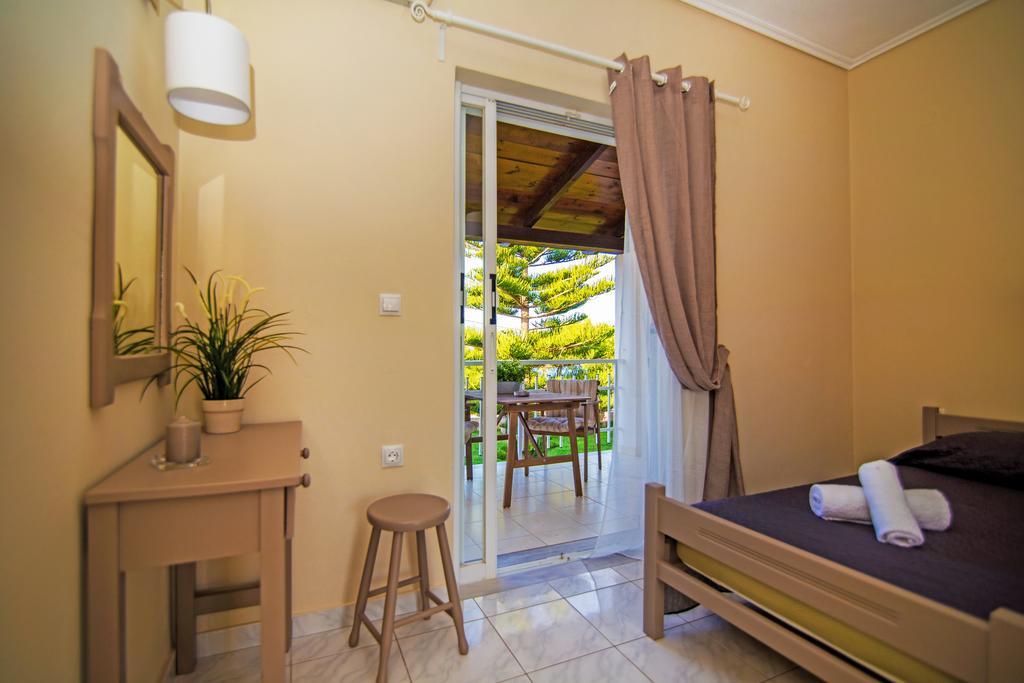 Kondarini's Sea View Studios * Tsilivi (Zakynthos)